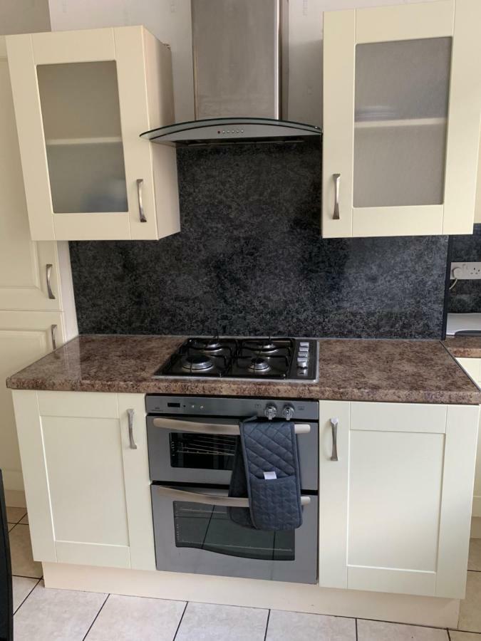Travis House One Apartman Burnley Kültér fotó