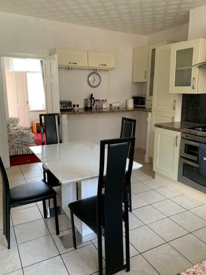 Travis House One Apartman Burnley Kültér fotó