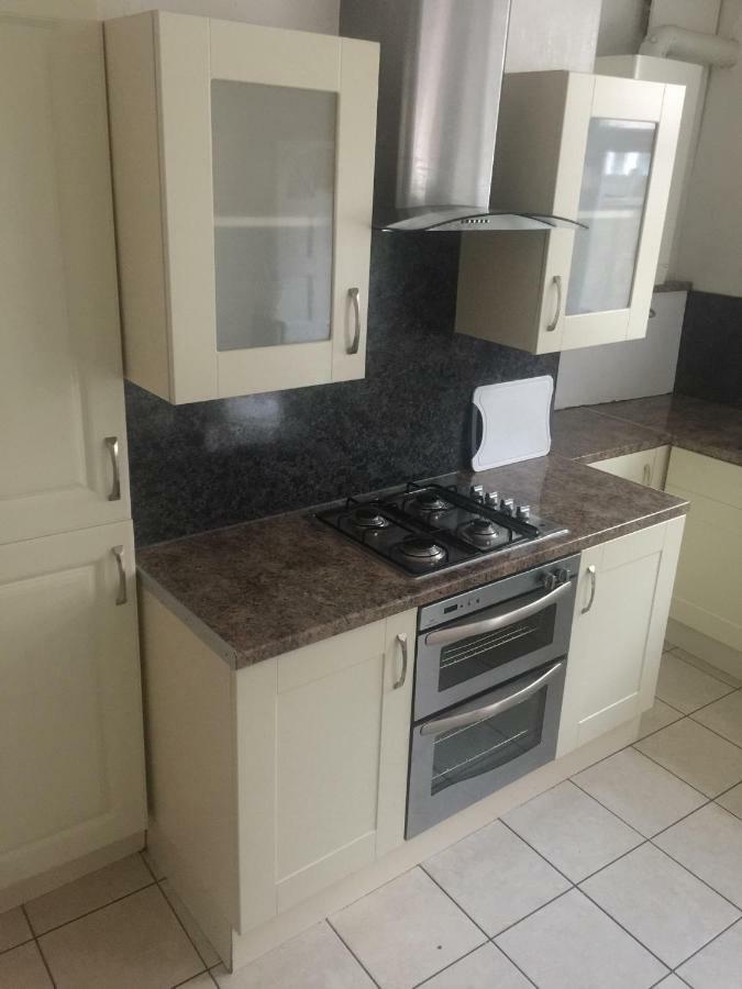 Travis House One Apartman Burnley Kültér fotó